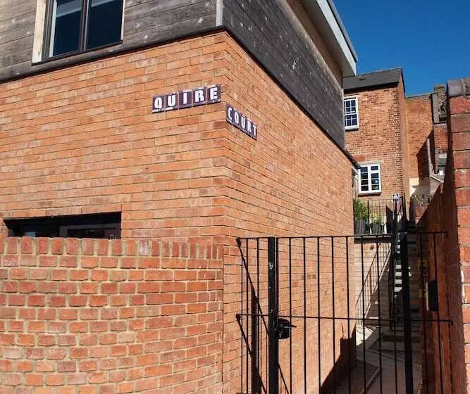 Quire Court Apartments