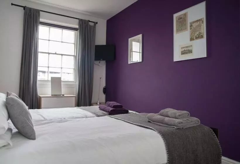 Quire Court Apartments