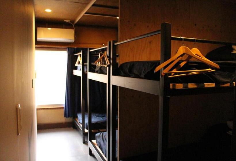 ユースホステル Kamp Houkan Cho Backpacker S Inn & Lounge