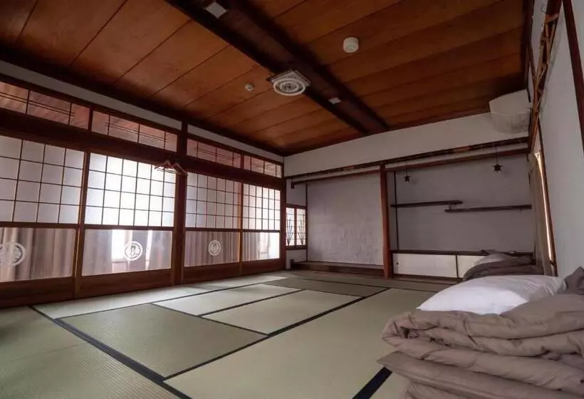ユースホステル Kamp Houkan Cho Backpacker S Inn & Lounge