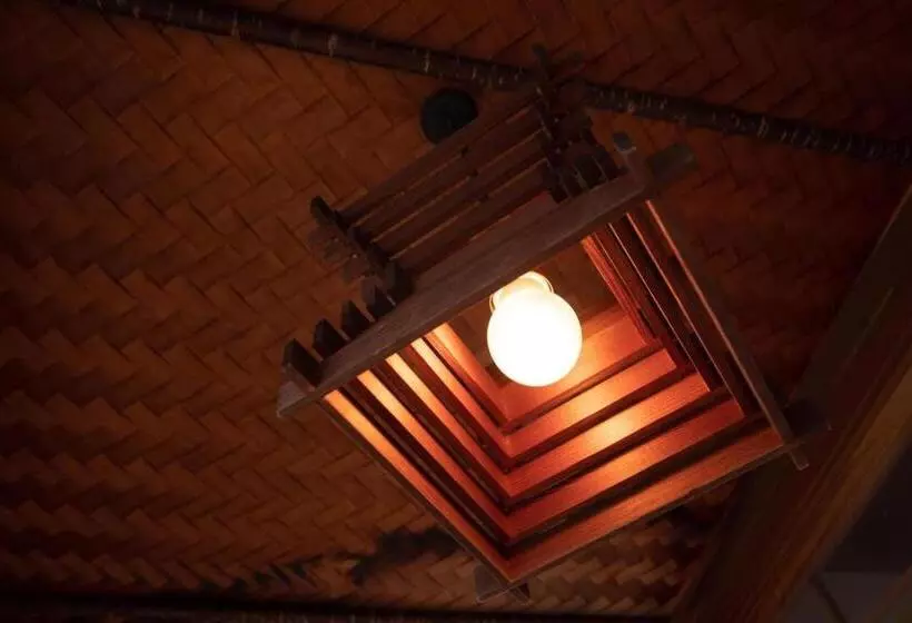 ユースホステル Kamp Houkan Cho Backpacker S Inn & Lounge