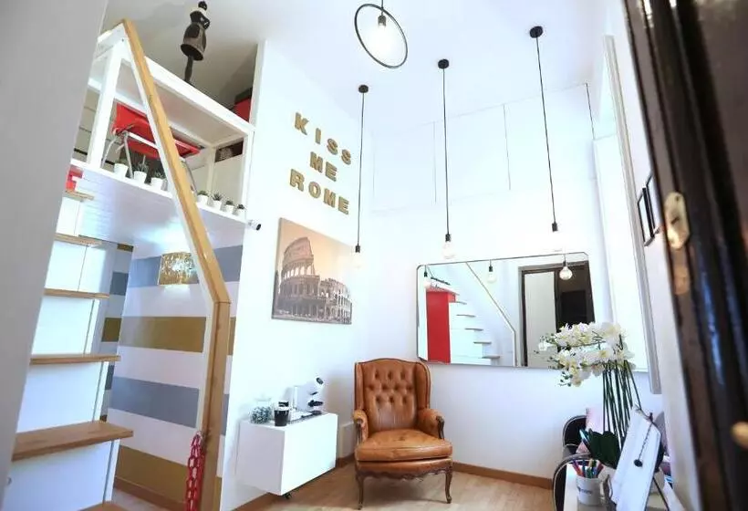 Bed and Breakfast Kiss Me Rome Luxury Rooms