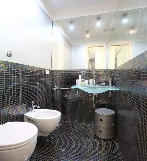 Bed and Breakfast Kiss Me Rome Luxury Rooms