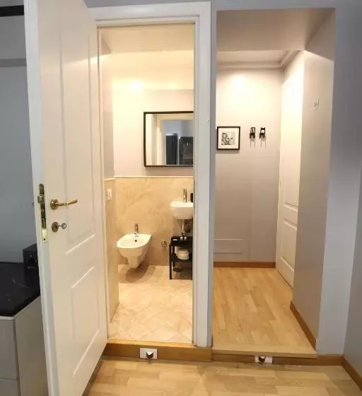 Bed and Breakfast Kiss Me Rome Luxury Rooms