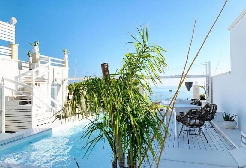 تختخواب و صبحانه Playa Del Mar  Adults Only