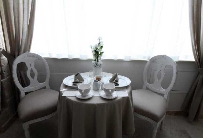 تختخواب و صبحانه Playa Del Mar  Adults Only