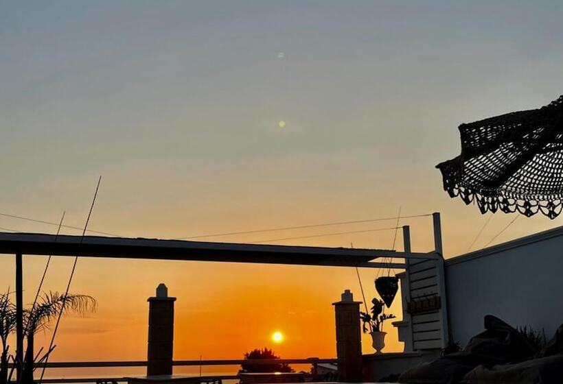 تختخواب و صبحانه Playa Del Mar  Adults Only