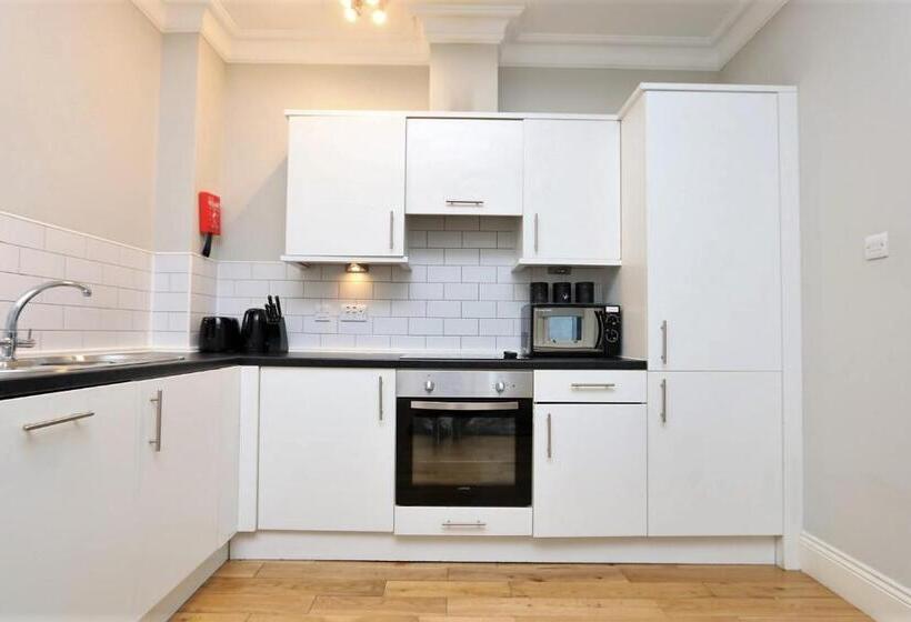 Dreamhouse Apartments Glasgow St Vincent Street