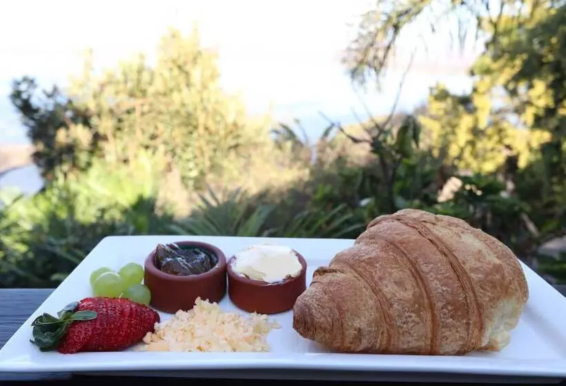 ホテル Bali At Scenic Haven Lodge In Hartbeespoort