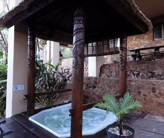 ホテル Bali At Scenic Haven Lodge In Hartbeespoort