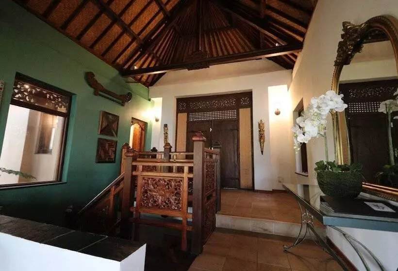 ホテル Bali At Scenic Haven Lodge In Hartbeespoort