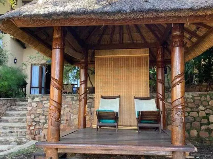 ホテル Bali At Scenic Haven Lodge In Hartbeespoort