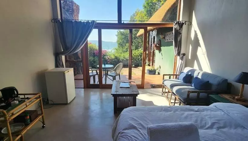 ホテル Bali At Scenic Haven Lodge In Hartbeespoort