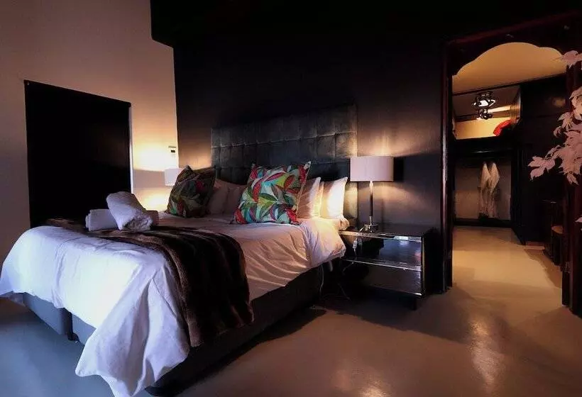 ホテル Bali At Scenic Haven Lodge In Hartbeespoort