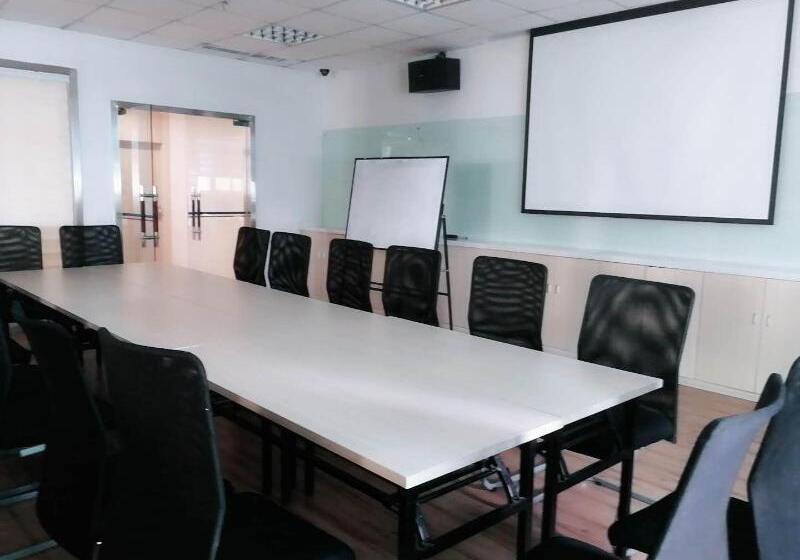 Hotel Hanting Nanchang Bayi Square Fuzhou Road