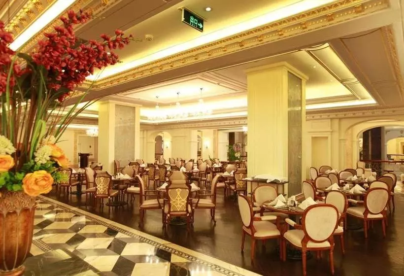 Hotelli Nantong Jinshi International