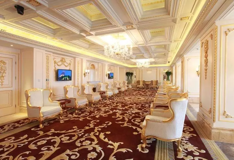 Hotelli Nantong Jinshi International