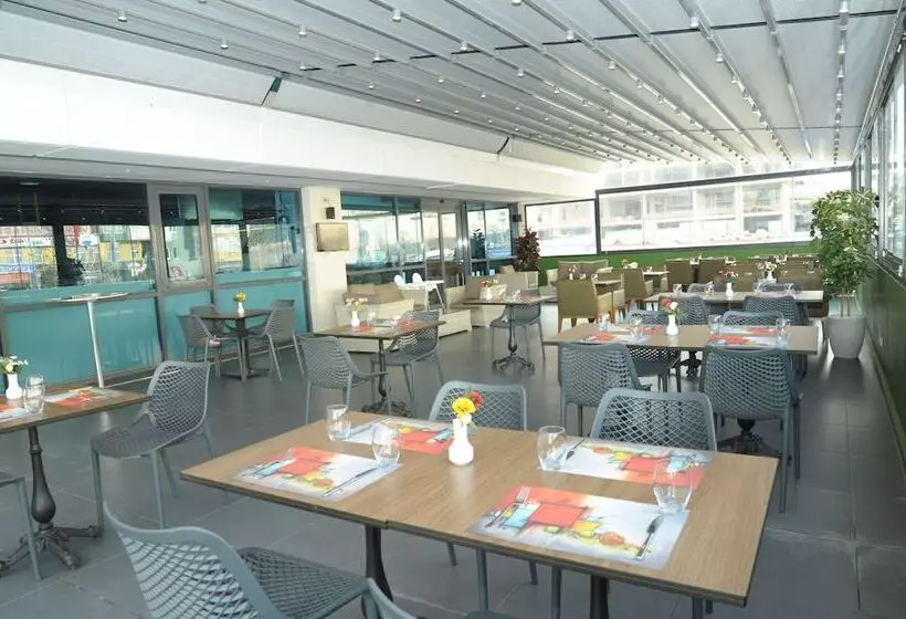 Nearport Hotel Sabiha Gokcen Airport