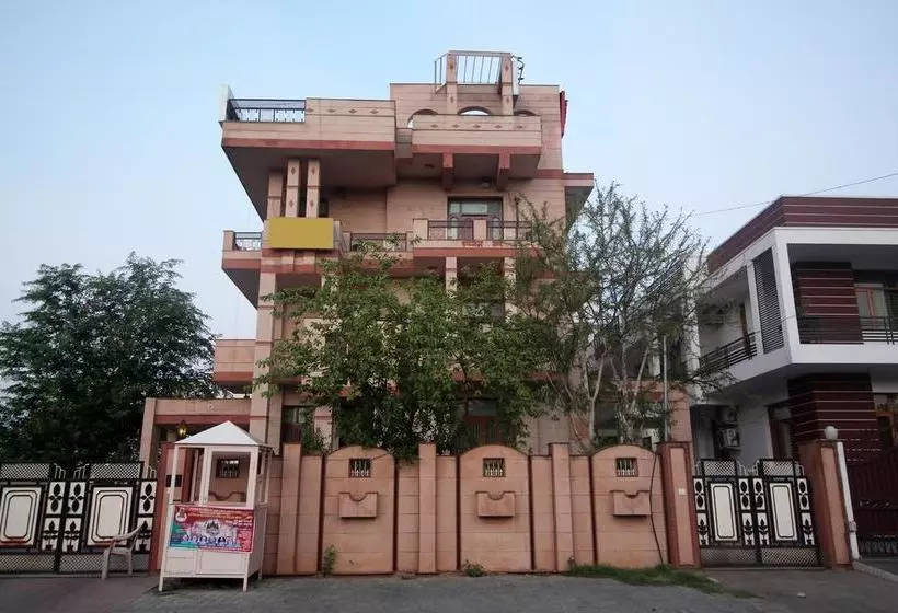 هتل Oyo Rooms Vaishali Nagar Sanskar School Road