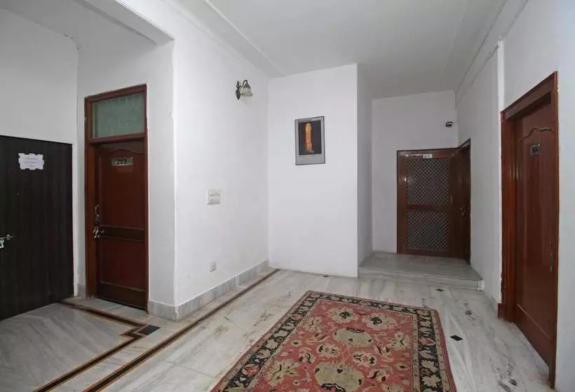 هتل Oyo Rooms Vaishali Nagar Sanskar School Road