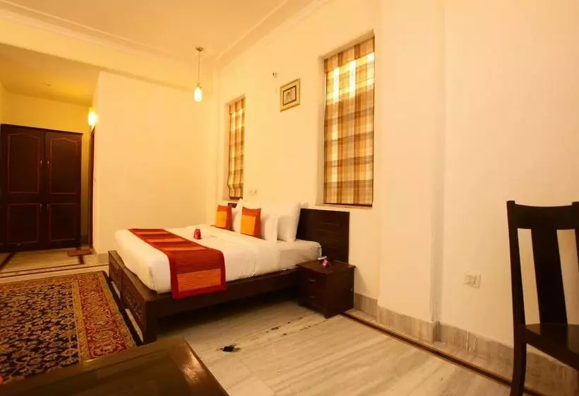 هتل Oyo Rooms Vaishali Nagar Sanskar School Road