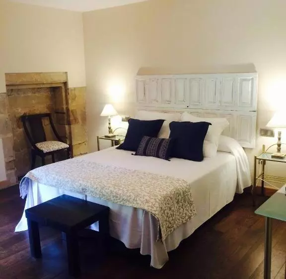 Hotelli Palacio De Arce