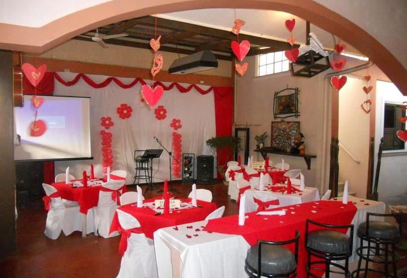 Marquis Hotel & Restaurant