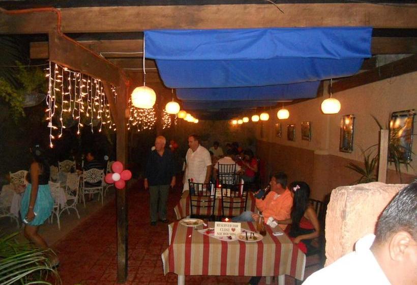 Marquis Hotel & Restaurant