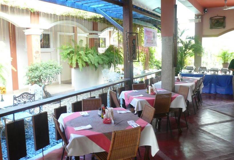 Marquis Hotel & Restaurant