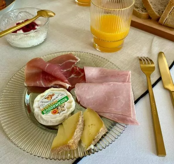 ベッドアンドブレックファースト Maison Balmelle   Maison D Hôtes De Caractère