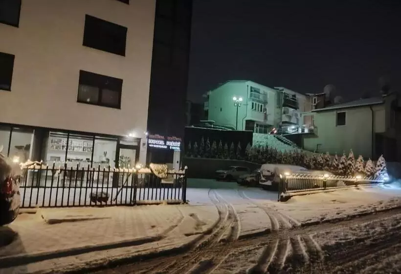 تختخواب و صبحانه Malena