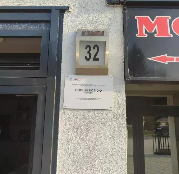 تختخواب و صبحانه Malena