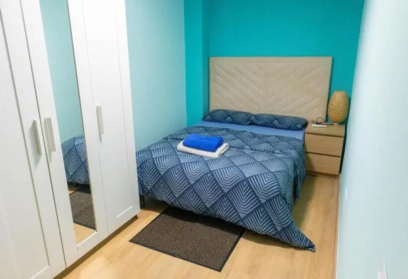 تختخواب و صبحانه Room As A Service   El Mejor En El Centro De Malaga