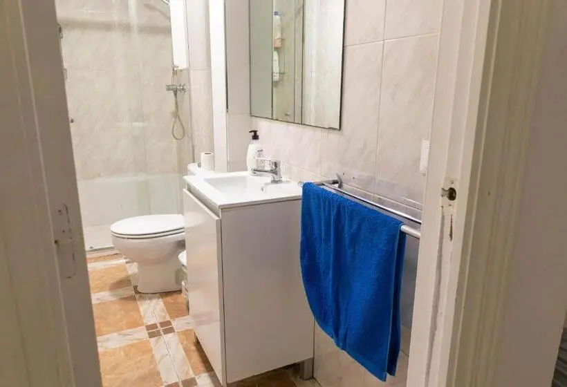 تختخواب و صبحانه Room As A Service   El Mejor En El Centro De Malaga