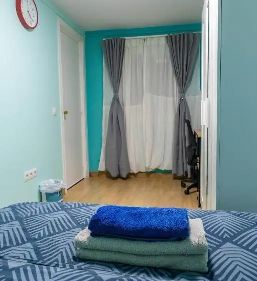تختخواب و صبحانه Room As A Service   El Mejor En El Centro De Malaga