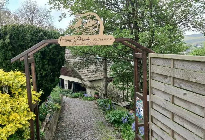 Majatalo Camp Paradis