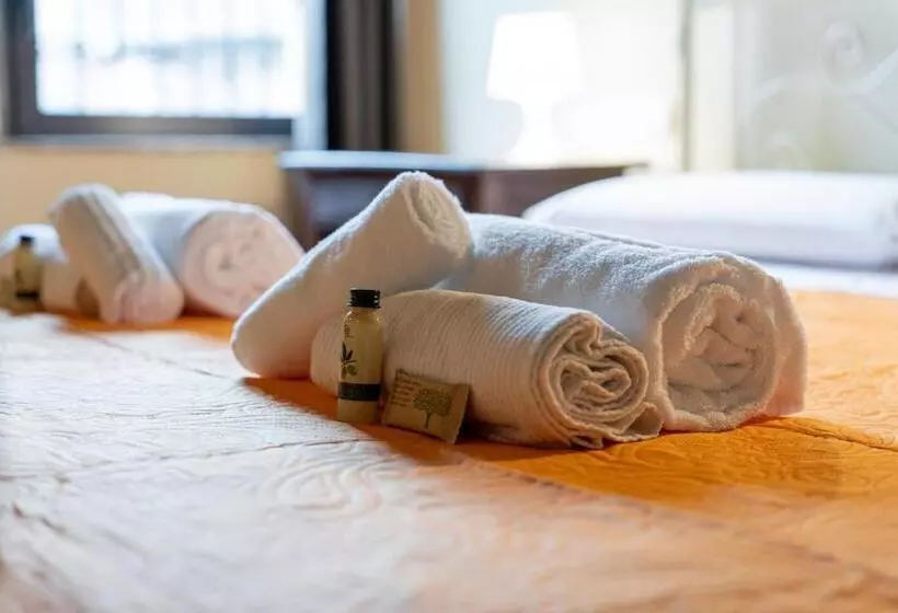 پانسیون Casello A1, Modena Sud   Villa Aurora Charming Rooms