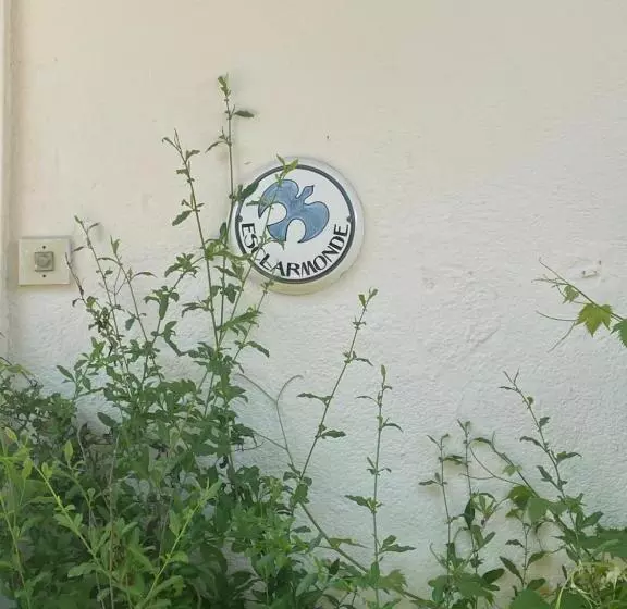 Majatalo Esclarmonde 18