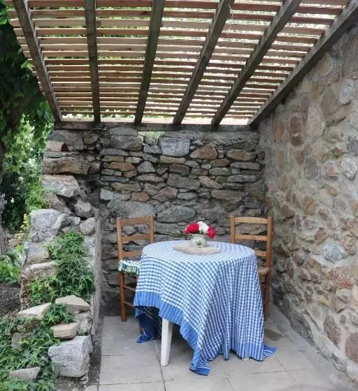 Majatalo Esclarmonde 18