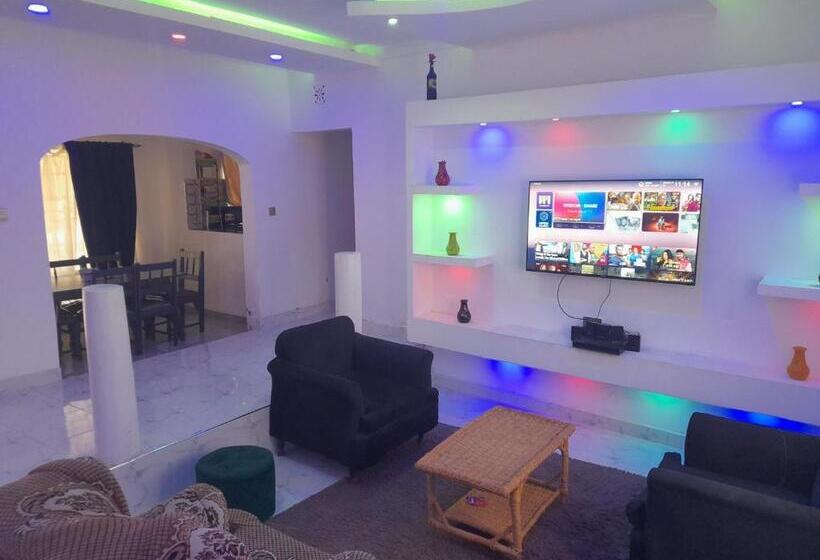 تختخواب و صبحانه Crystal Homes Air Bnb