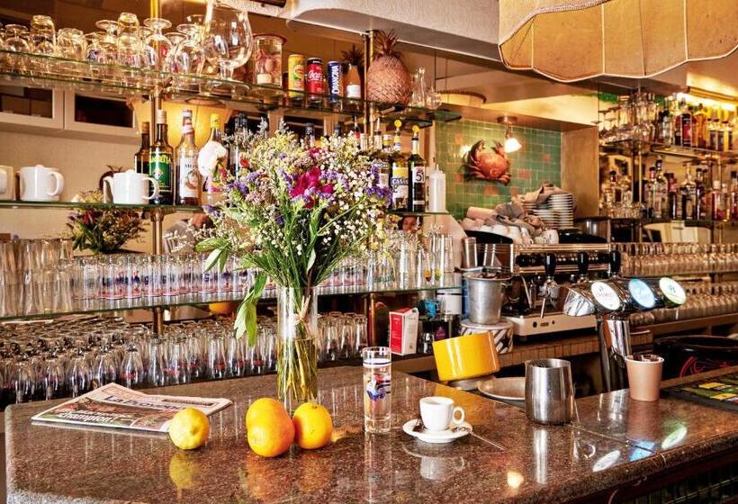 تختخواب و صبحانه Les Chambres De La Releve