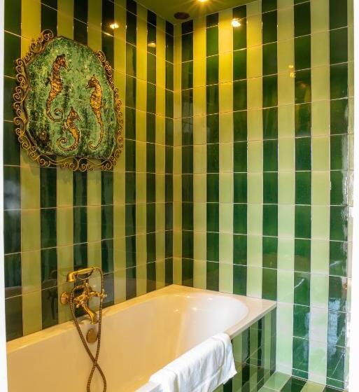 تختخواب و صبحانه Les Chambres De La Releve