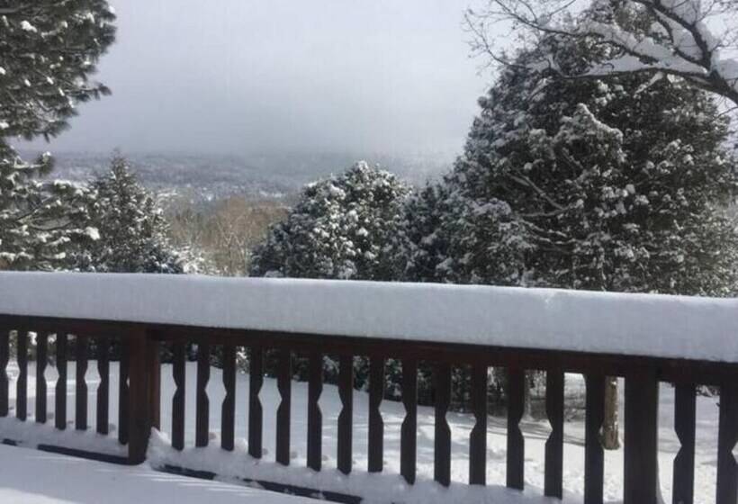 Country Sunshine Bed And Breakfast