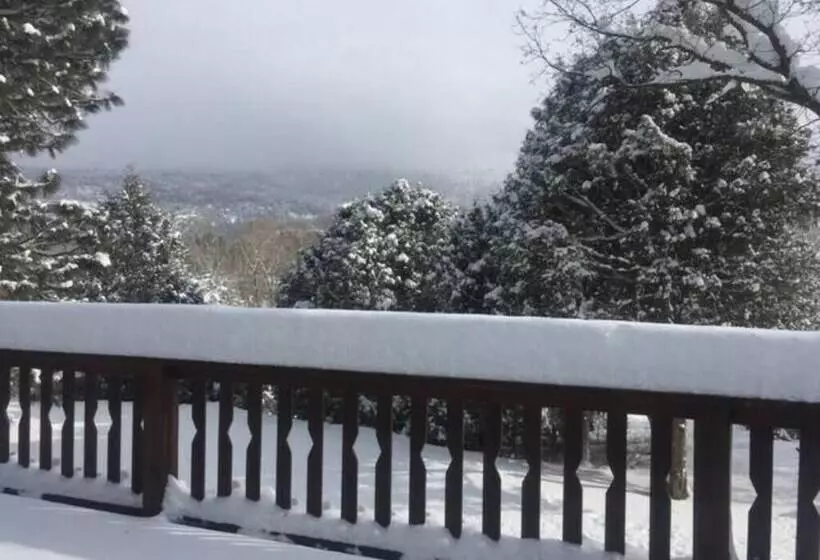 Country Sunshine Bed And Breakfast