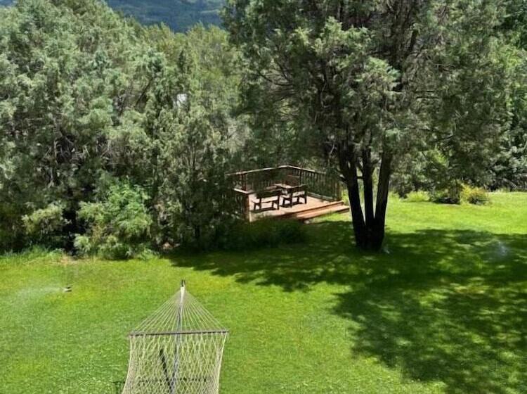 Country Sunshine Bed And Breakfast