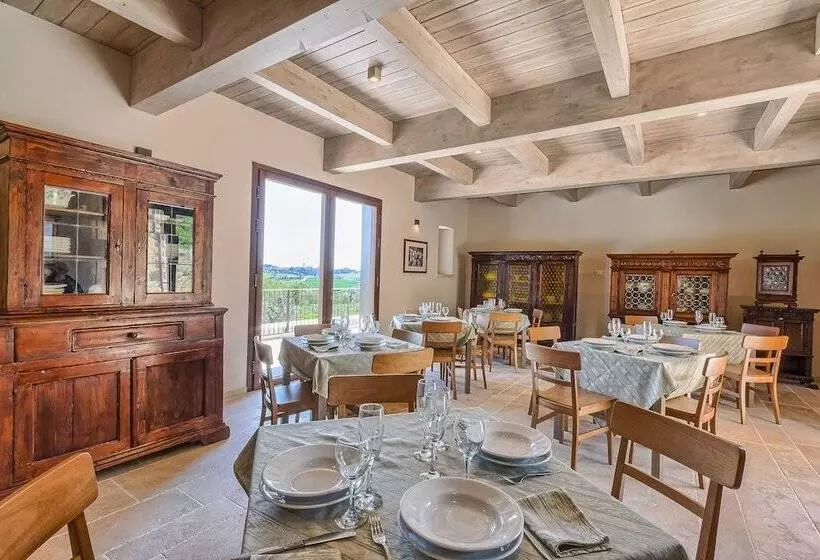 Hotelli Agriturismo Colli Martani