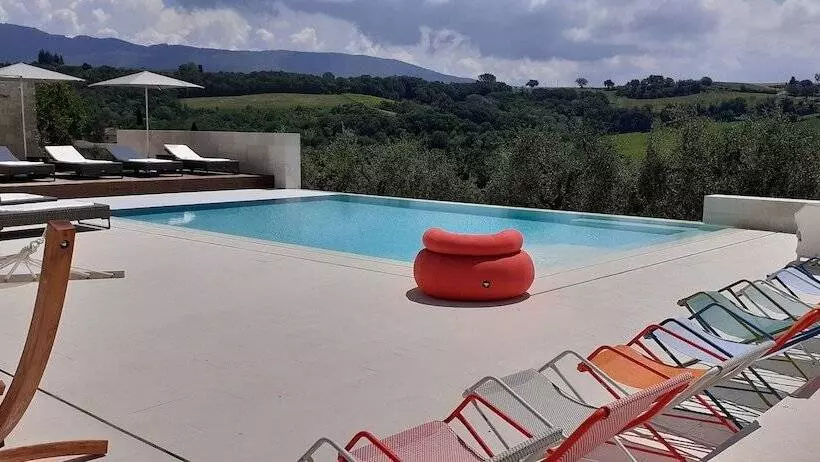 Hotelli Agriturismo Colli Martani