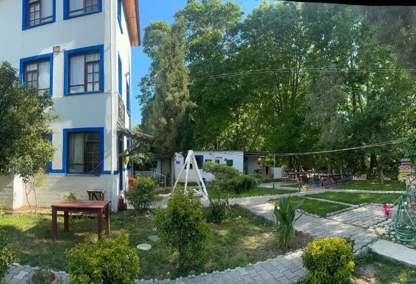 Sakliderebutikotel