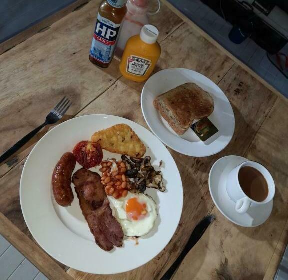 فندق صغير Dormsin Social