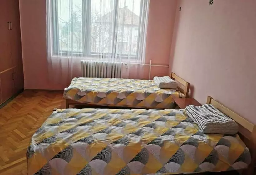 تختخواب و صبحانه 和平旅馆